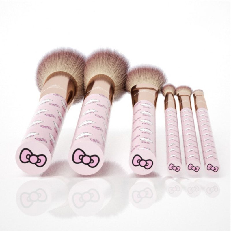 IVMT HK6BGIF03 PNK HELLO KITTY SUPERCUTE SIGNATURE 6 PC BRUSH GIFT SET brush bottom